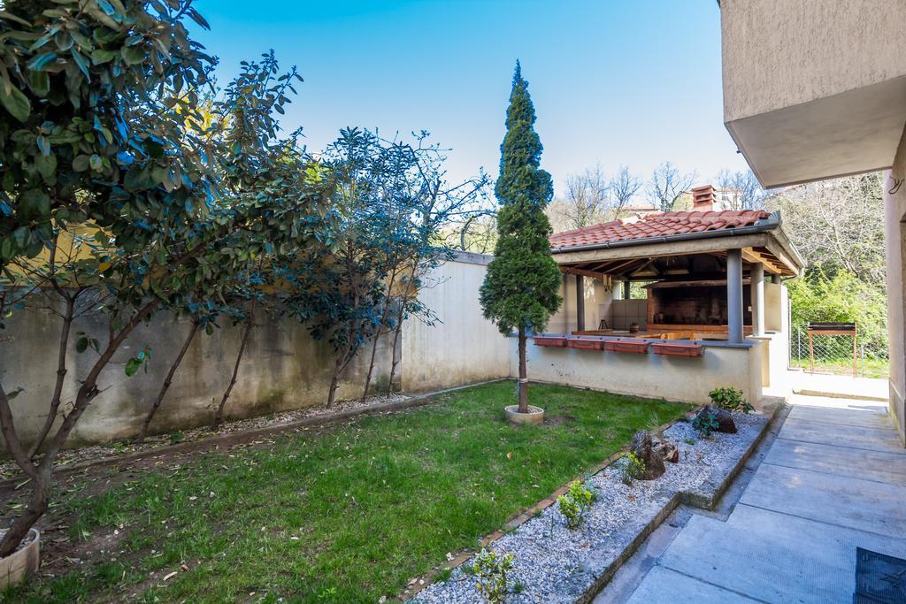 Cozy And Modern Apartments Кастав Номер фото
